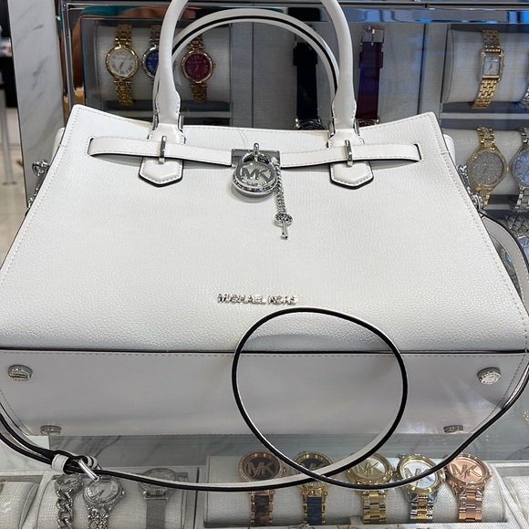 MICHAEL KORS HAMILTON MEDIUM SATCHEL
COLOR: OPTIC WHITE
NWT - Picture 12 of 16